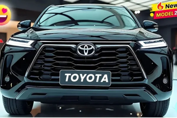 Toyota Rumion: मिडिल क्लास फैमिली के लिए आ रही Toyota की Rumion 26.11kmpl पहले से कहीं ज़्यादा सेफ्टी और स्मार्ट फीचर्स के साथ Toyota Rumion
