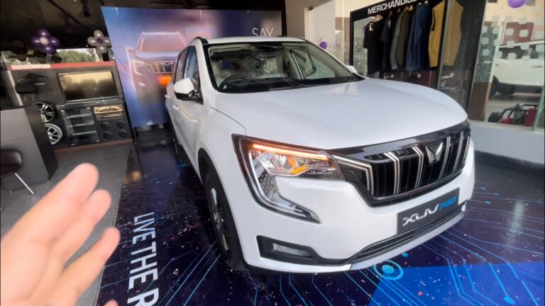 Mahindra XUV 700: ₹100,000 तक की बचत के साथ घर ले आये Mahindra XUV 700 SUV कार, पैनोरमिक सनरूफ जैसे फीचर्स के साथ