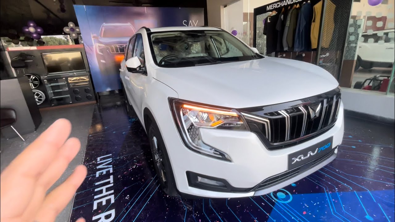 Mahindra XUV 700