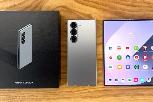 Samsung Galaxy Z Fold 6: ट्रिपल रियर कैमरा सेटअप वाले फ़ोन पर मिल रहा सबसे बड़ा डिस्काउंट ऑफर, देखे ग्रेट इंडियन फेस्टिवल सेल का धमाका Samsung Galaxy Z Fold 6